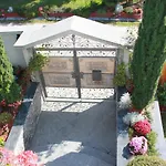 Villa Bajrovic